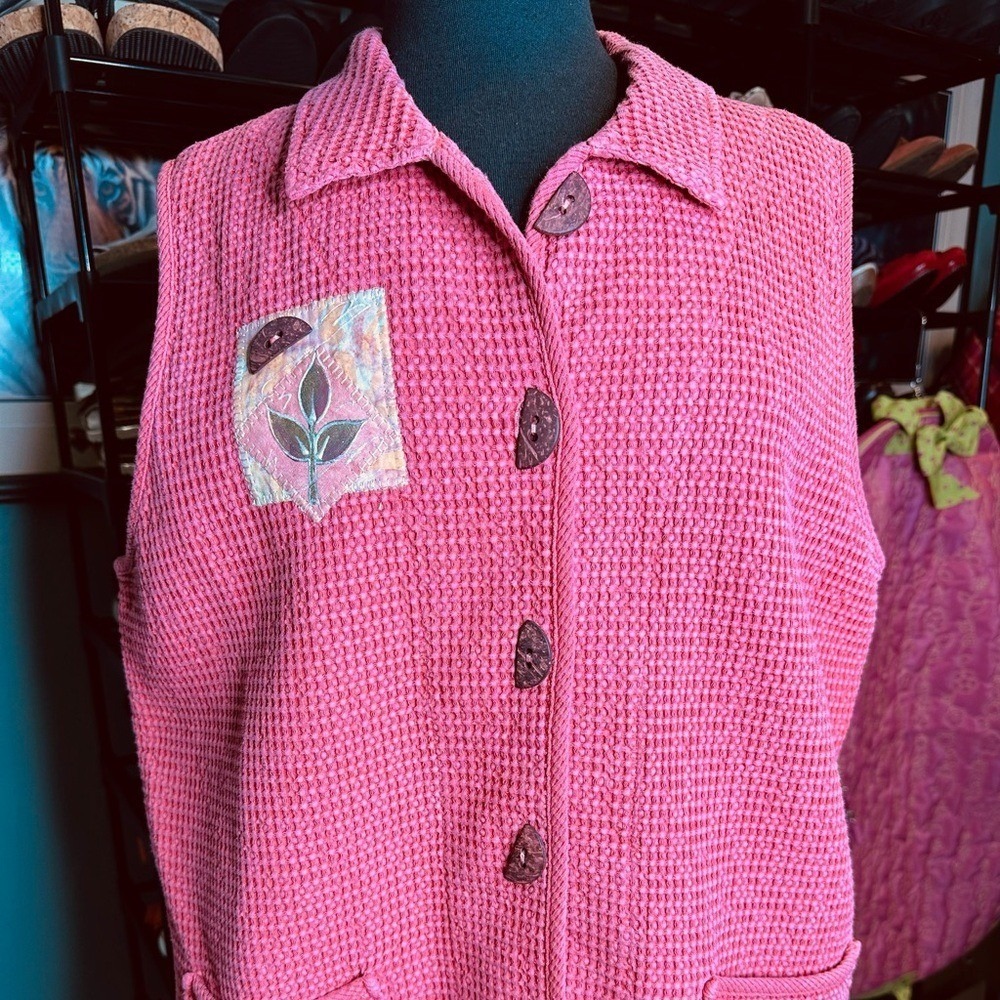 Vintage Focus Preshrunk Pink Waffle Textured Vest Half-moon Button Size Large